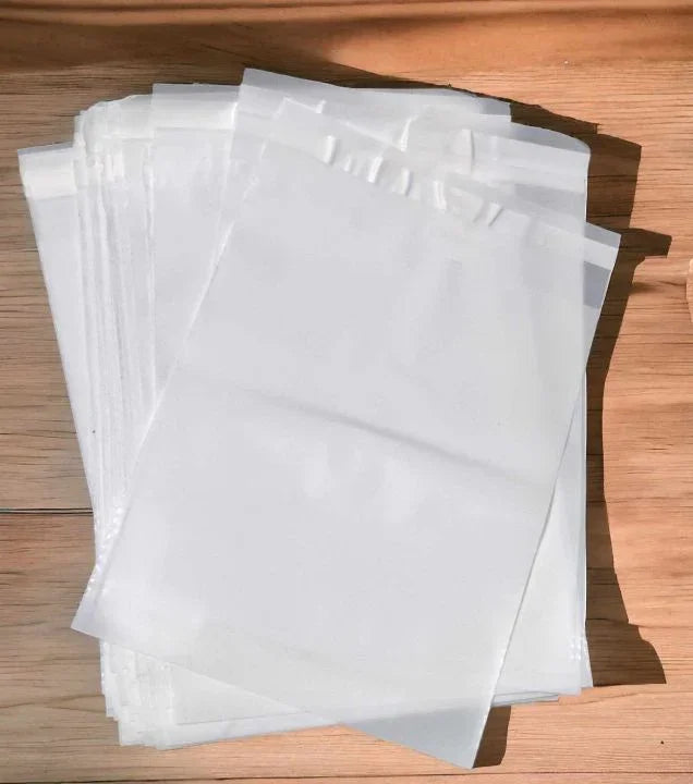 Clear stand-up zipper pouches for food and retail packaging, ideal for wholesale use